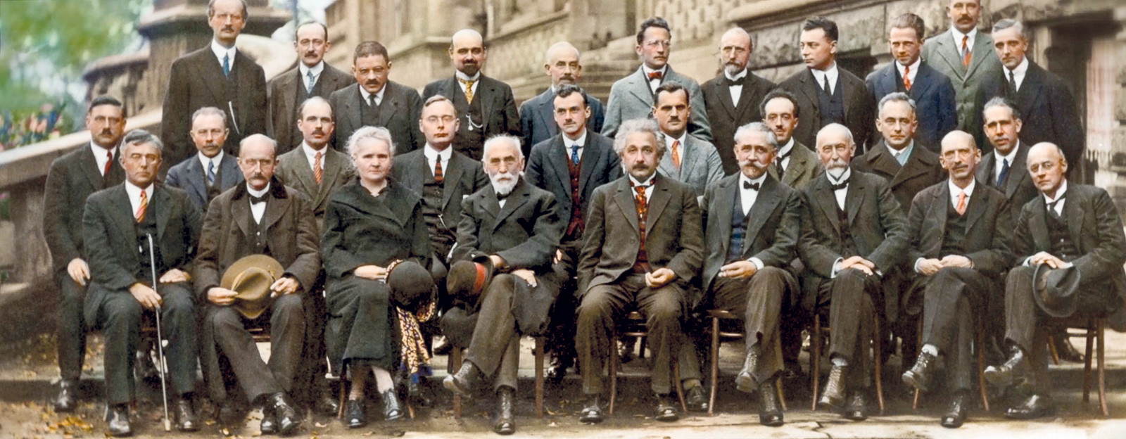 Conferencia de Solvay sobre mecánica cuántica, 1927. Fotografía de Benjamin Couprie, Institut International de Physique Solvay, Bélgica