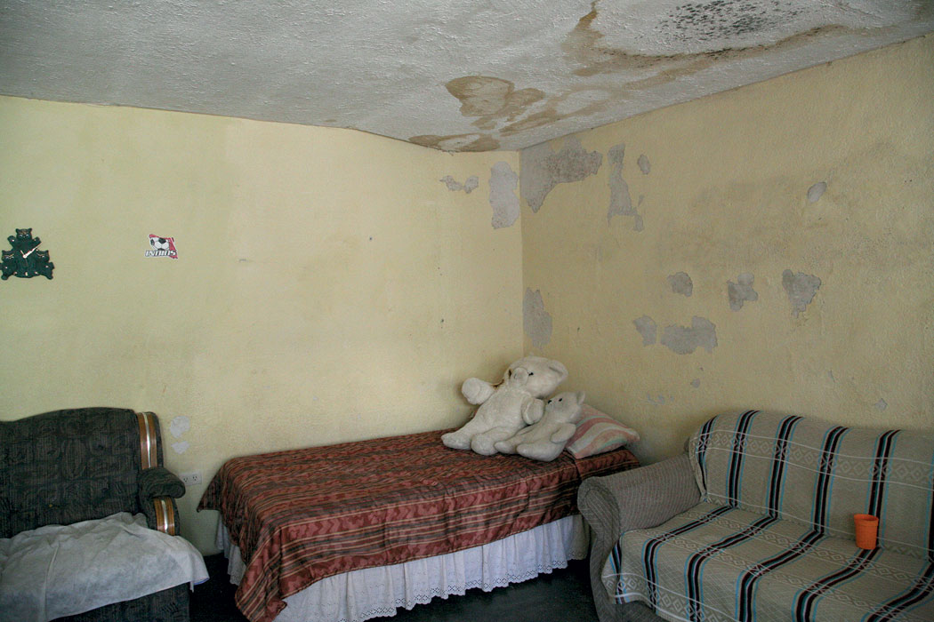 Casa de Blanca Grisel Guzmán, 15 años. Desapareció el 10 de octubre de 1996. Compartía la cama con su madre y su hermana