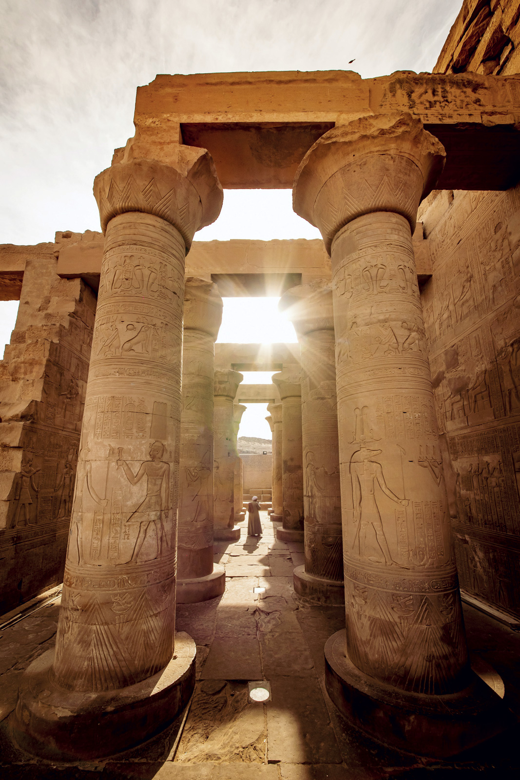 Luxor, 2020. Fotografía de Calin Stan. Unsplash 