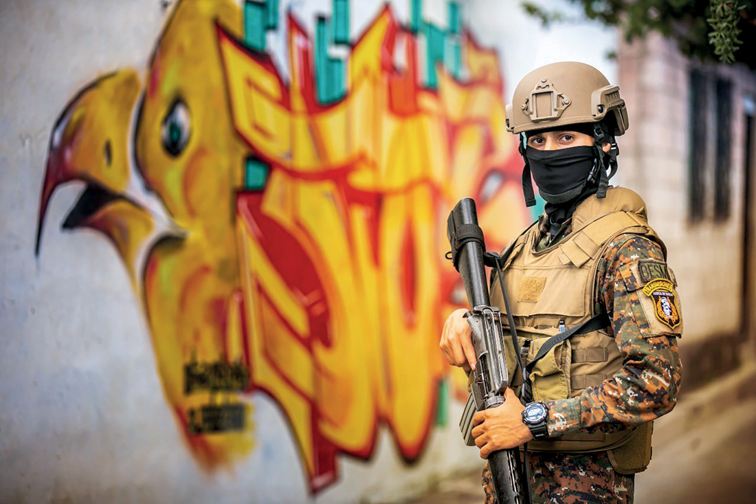 Registro del despliegue militar de Nayib Bukele contra las pandillas, El Salvador, 2021. Tomado de @nayibbukele 